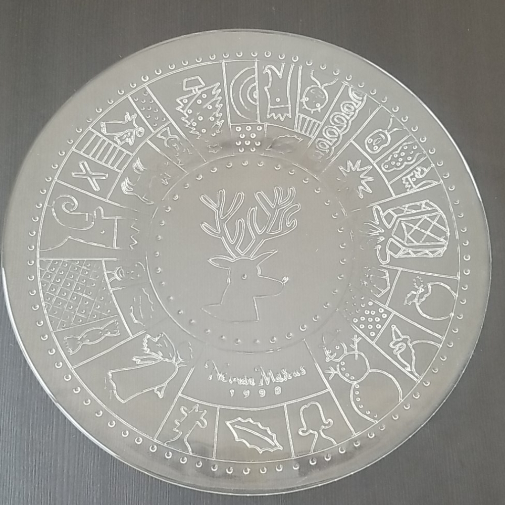 Vintage Neiman Marcus holiday plate